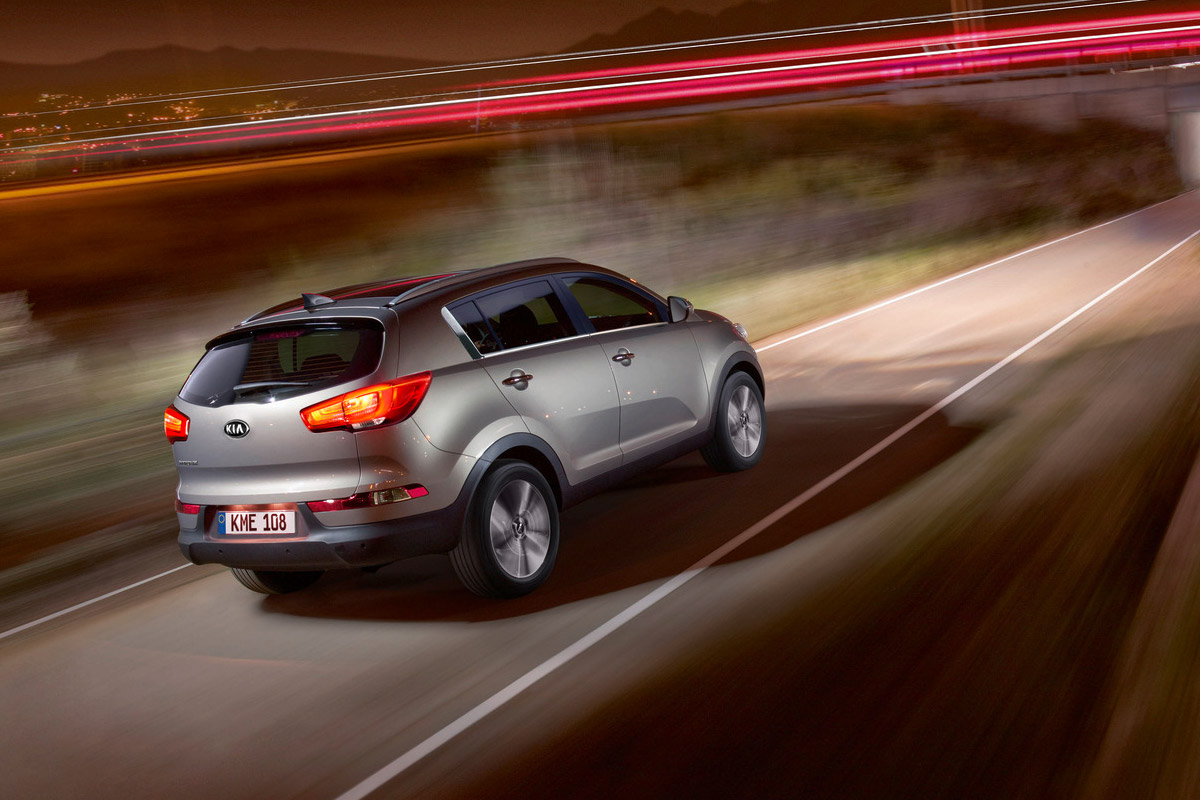 Киа спорт 2. Kia Sportage (SL) 2.0 CVVT. Кия к5 спорт. Киа Спортс. Kia Sportage 184 л.с. фотообои.